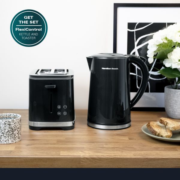 HAMILTON BEACH KETTLE AND TOASTER SET FLEXI CONTROL COLLECTION BLACK